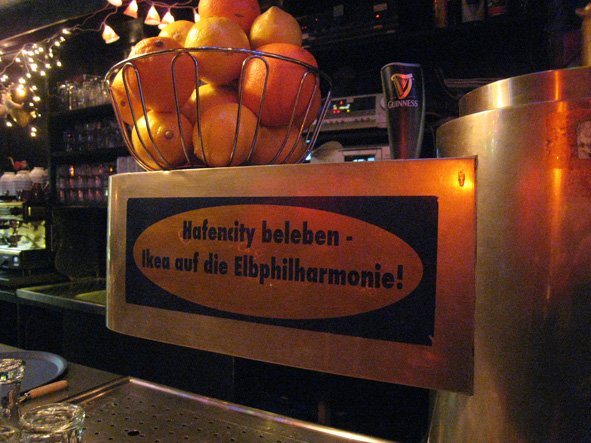 Nicht überall erfreut sich die Elbphilharmonie uneingeschränkter Beliebtheit (Foto:Katja Hansen)