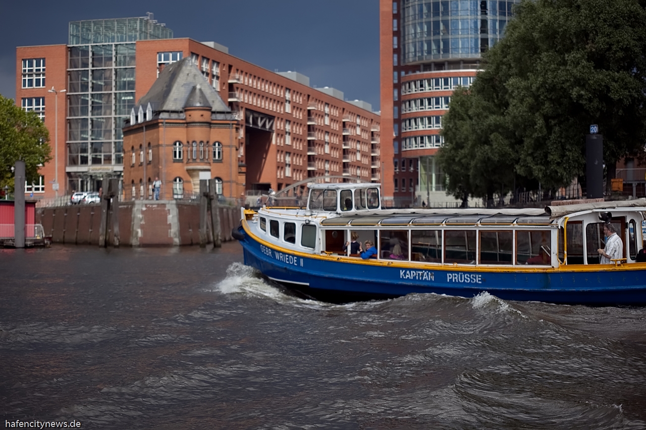 In der Speicherstadt wird Wahlkampf gemacht In der Speicherstadt wird Wahlkampf gemacht