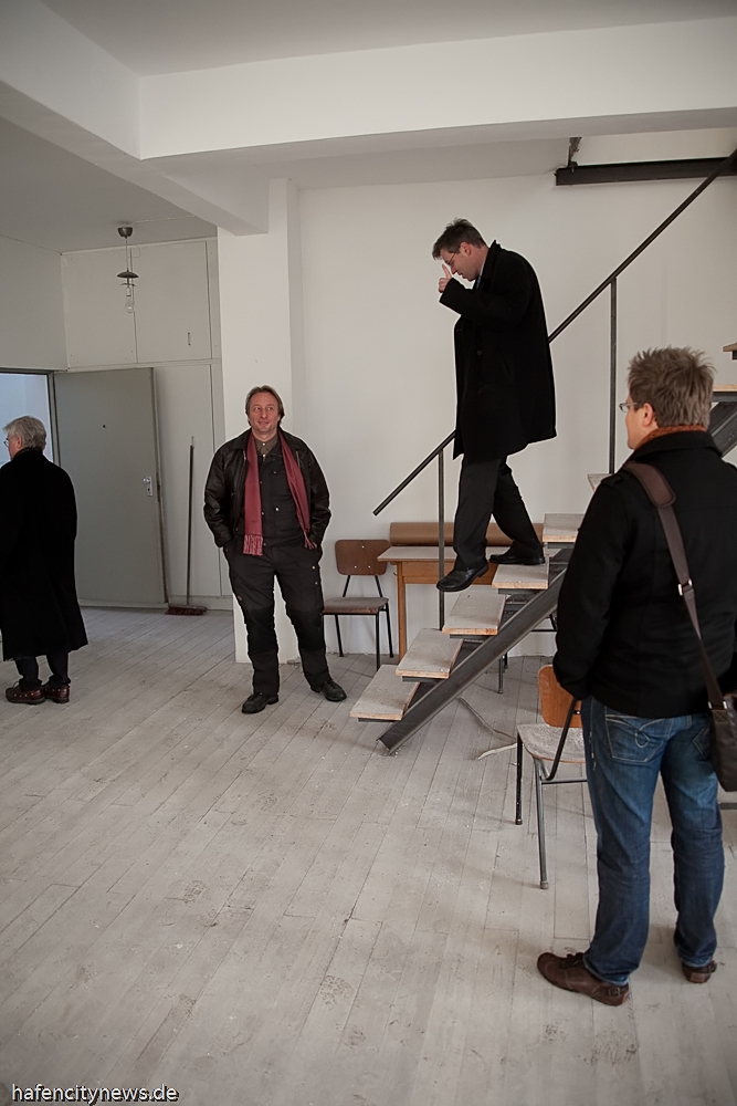 Die Baustelle der zukünftigen Wohnung von Wolfgang Sabrowsky wurde schon von Markus Schreiber besichtigte