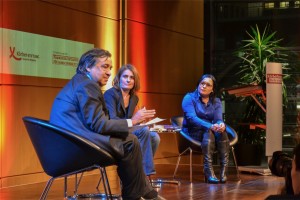 Leoluca Orlando (l.), Bürgermeister von Palermo, Katja Gloger, Moderation, Ana Lilia Pérez (r.), Journalistin