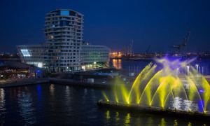 Wasserspiele auf dem Grasbrookhafen