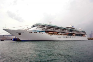 Kommt nächstes Jahr nach Hamburg: die Legend of the Seas (Fotos: Royal Caribbean)