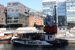 Das Vermächtnis von Dr. Gereon Boos: Harrys Hafenbasar auf dem historischen Schwimmkran „Greif“ im Sandtorhafen