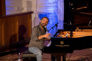 Stefano Bollani um Mitternacht in der Katharinenkirche