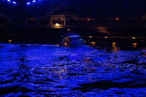 Blau auf der Elbe