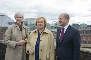 Prof. Dr. Maria Böhmer, Staatsministerin und aktuelle Vorsitzende des Welterbekomitees der UNESCO informiert sich in Hamburg