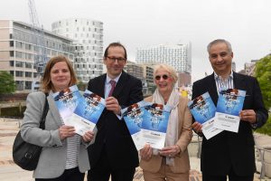 Heike M. Vollmeier / Generalintendant Christoph Lieben-Seutter / Sigrid Dobrunz / Reza Schuhhardt (v.l.n.r.)  Heike M. Vollmeier / Generalintendant Christoph Lieben-Seutter / Sigrid Dobrunz / Reza Schuhhardt (v.l.n.r.) © Michael Zapf