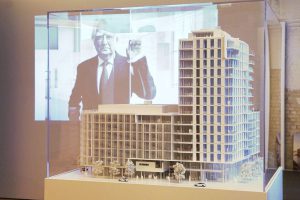 BU: Richard Meier ist der geistige Vater des neuen Headquarters von Engel & Völkers, das neben dem Marco Polo Tower stehen (Foto: TH)