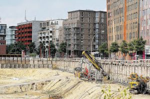 Aus- und Einsichten in der HafenCity – Am Dalmannkai, Am Sandtorpark, Überseeallee (Foto: TH)