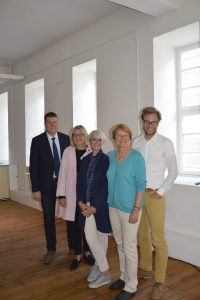 v.l. Andreas Dressel, Sylvia Wowretzko, gesundheitspol. Sprecherin SPD, Elke Theede, Christiane Blömeke, Sprecherin der Grünen für Senioren, Anjes Tjarks (Foto: TEN)