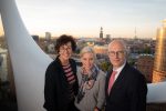 Bürgermeister Peter Tschentscher, Regisseurin Elizabeth Banks und Maria Köpf von der Filmförderung (v.r.n.l) (Foto: Nadja Klier)